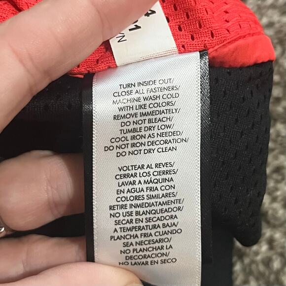 Umbro Women’s Windbreaker Jacket XXL Red Black ColorBlock Streetwear Outdoor - Picture 9 of 10